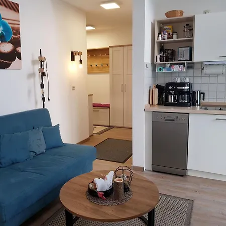 Charmante In Mit Kleinem Balkon By Interhome Apartamento *