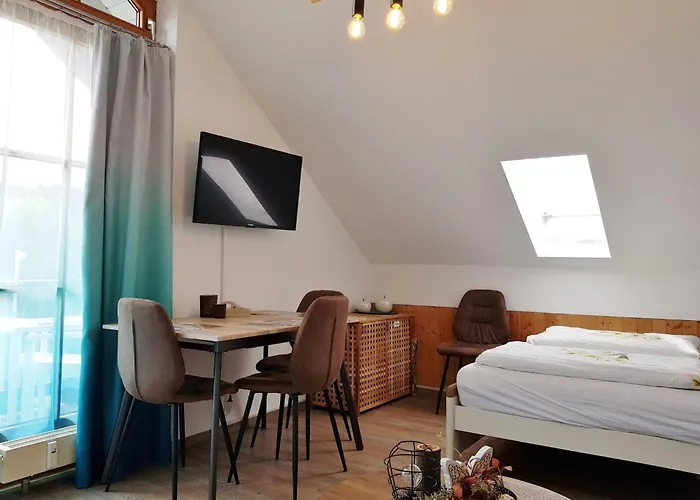 Charmante In Mit Kleinem Balkon By Interhome Lejlighed